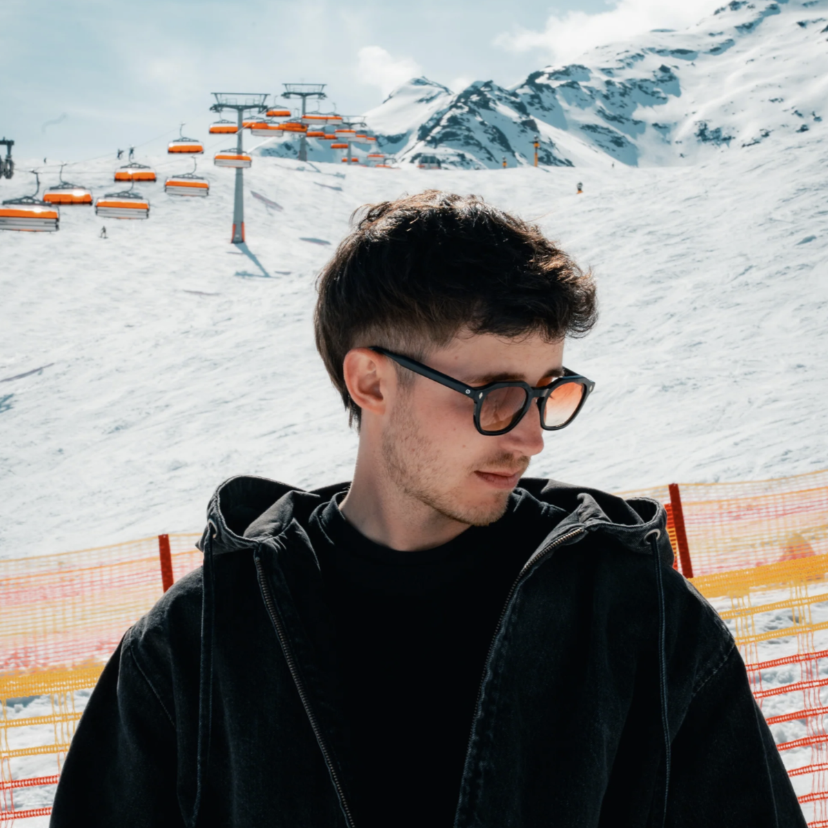 TØBY RØMEØ Edition 2026 | electric orange